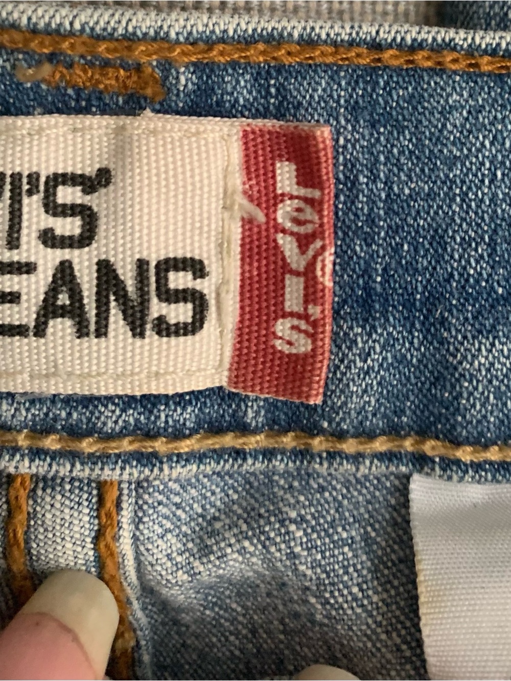 Levi's Women's Light Wash Straight Leg Jeans - Picture 3 of 6
